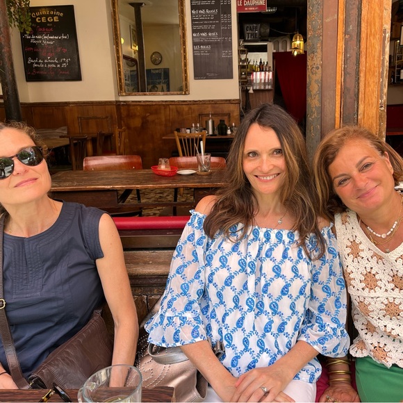 Meet your Posher, Corinne - Picture 3 of 3